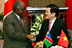 President Truong Tan Sang meets with Namibian President Hifikepunye Pohamba following the talks (Photo: VNA)